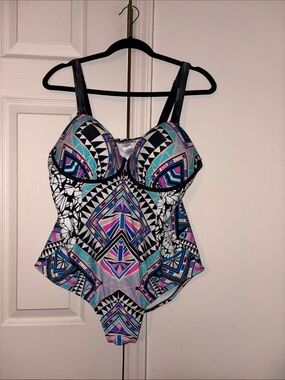 Swimsuits For All Geometric One-Piece Swimsuit in Black, White, Aqua & Pink